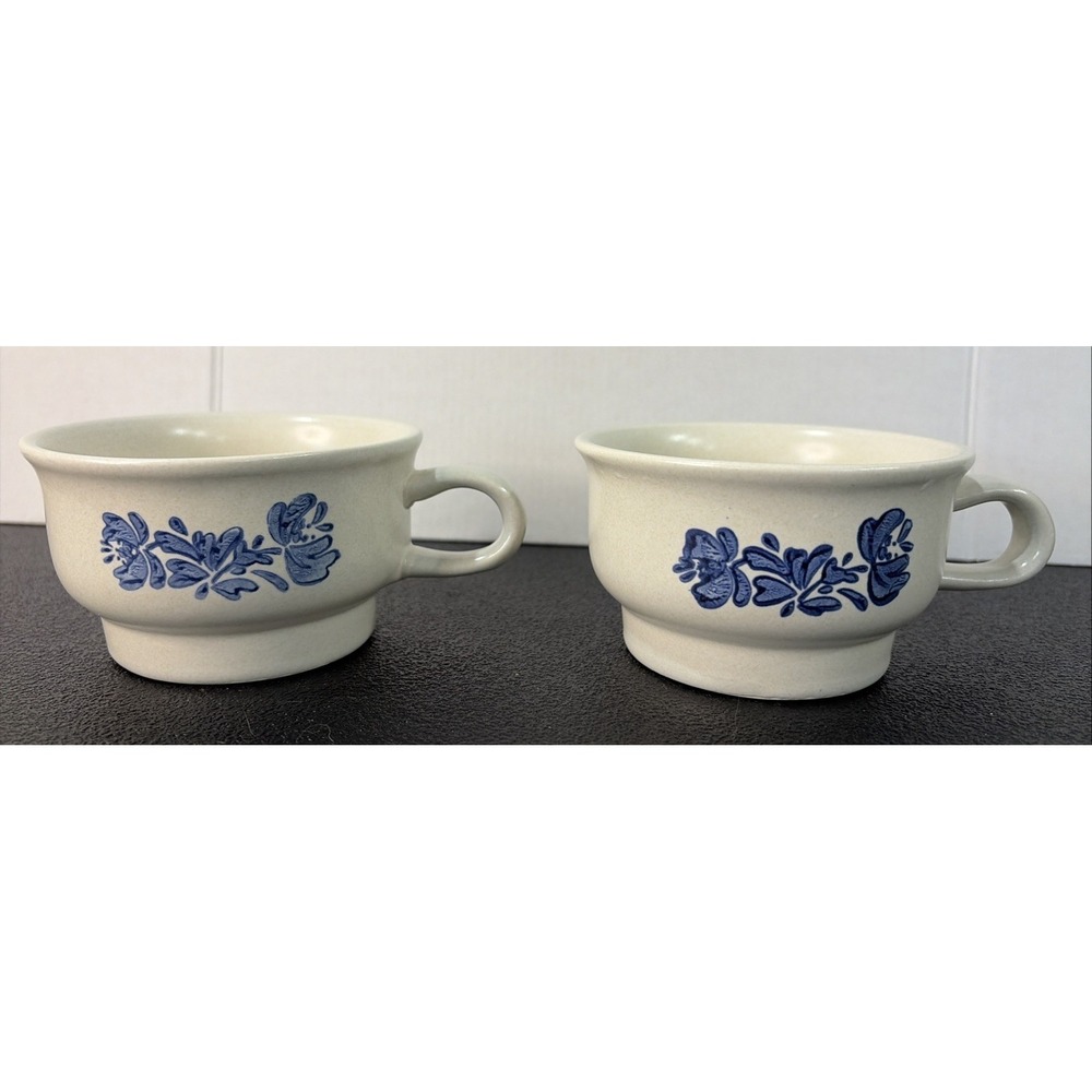 Pfaltzgraff Yorktowne  7-1 Flat Cup Coffee Mug Blue Flower Stoneware Set Of 2